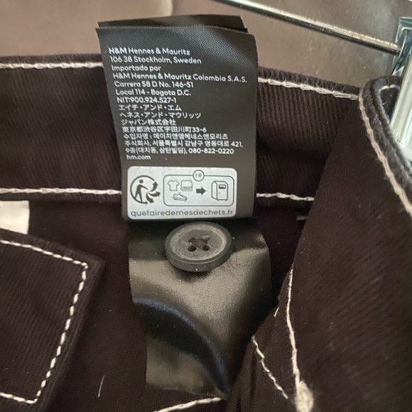H&M jeans pants black twill cargo pants jeans white stitching size 8 NWT - Picture 9 of 9